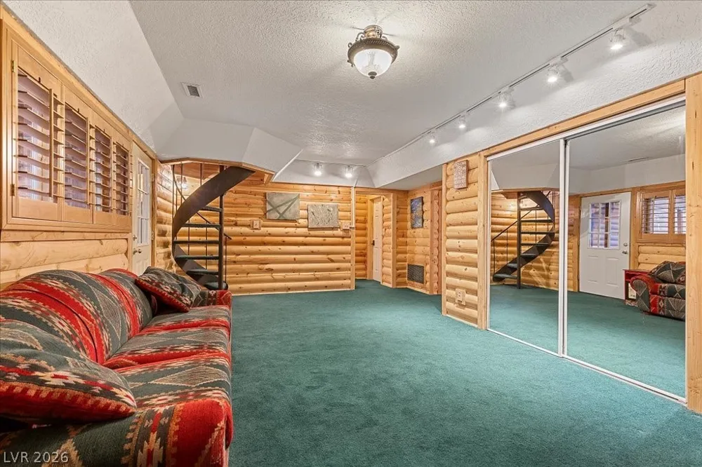 370 Alpine Way Mount Charleston, NV 89124