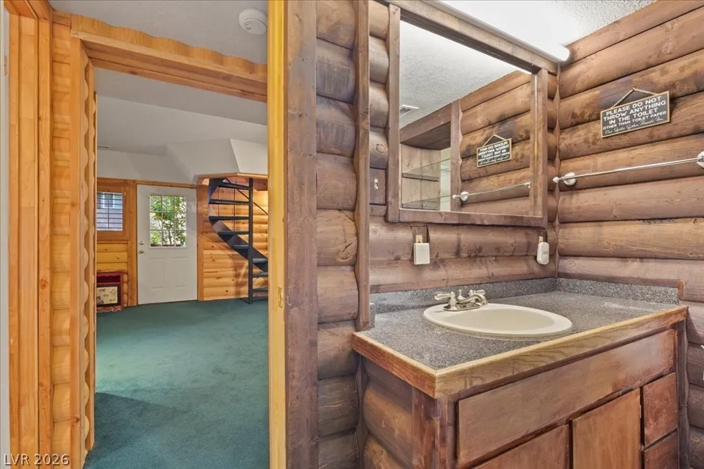 370 Alpine Way Mount Charleston, NV 89124