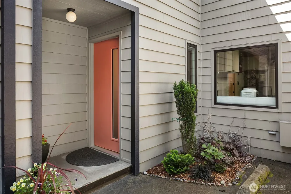 15628 8th Avenue SW #B Burien, WA 98166