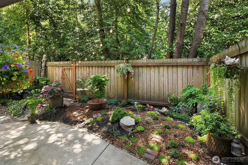 15628 8th Avenue SW #B Burien, WA 98166