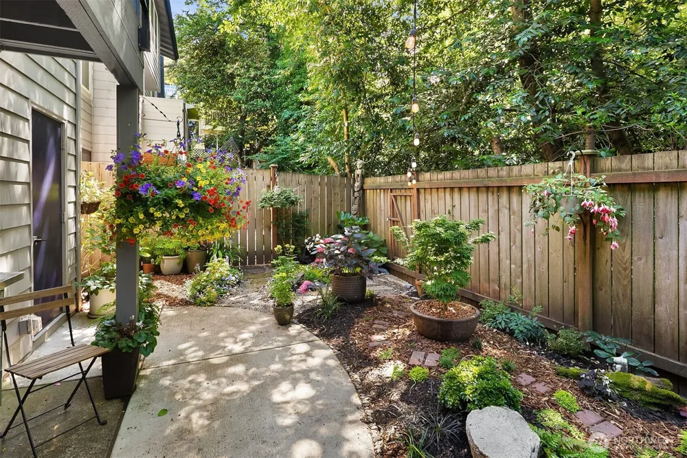 15628 8th Avenue SW #B Burien, WA 98166