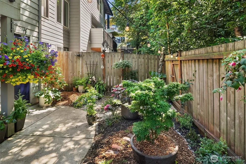 15628 8th Avenue SW #B Burien, WA 98166