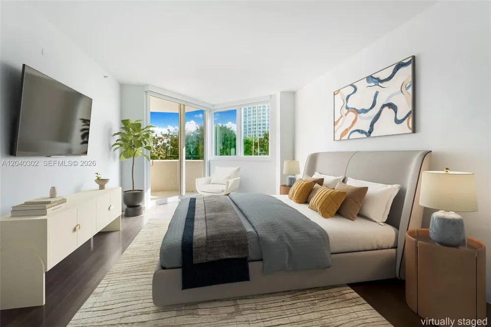300 S Pointe Dr #405 Miami Beach, FL 33139
