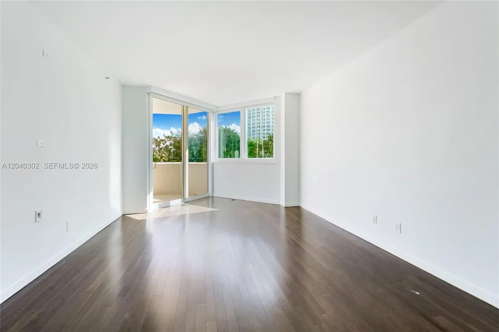 300 S Pointe Dr #405 Miami Beach, FL 33139
