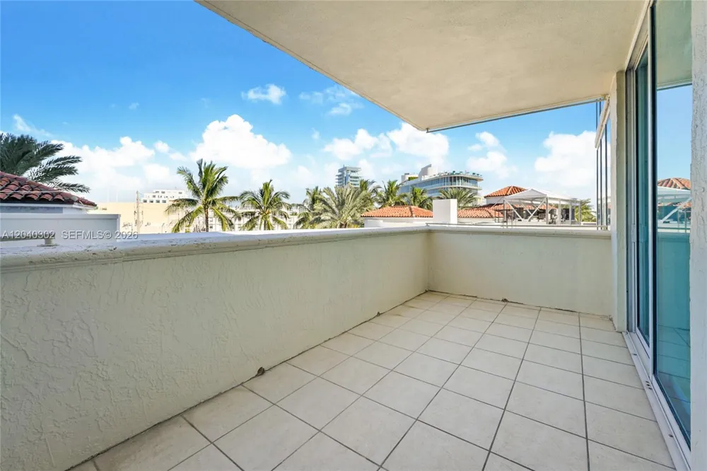 300 S Pointe Dr #405 Miami Beach, FL 33139