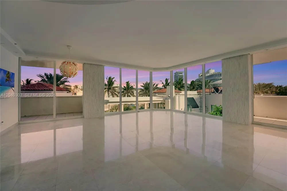 300 S Pointe Dr #405 Miami Beach, FL 33139