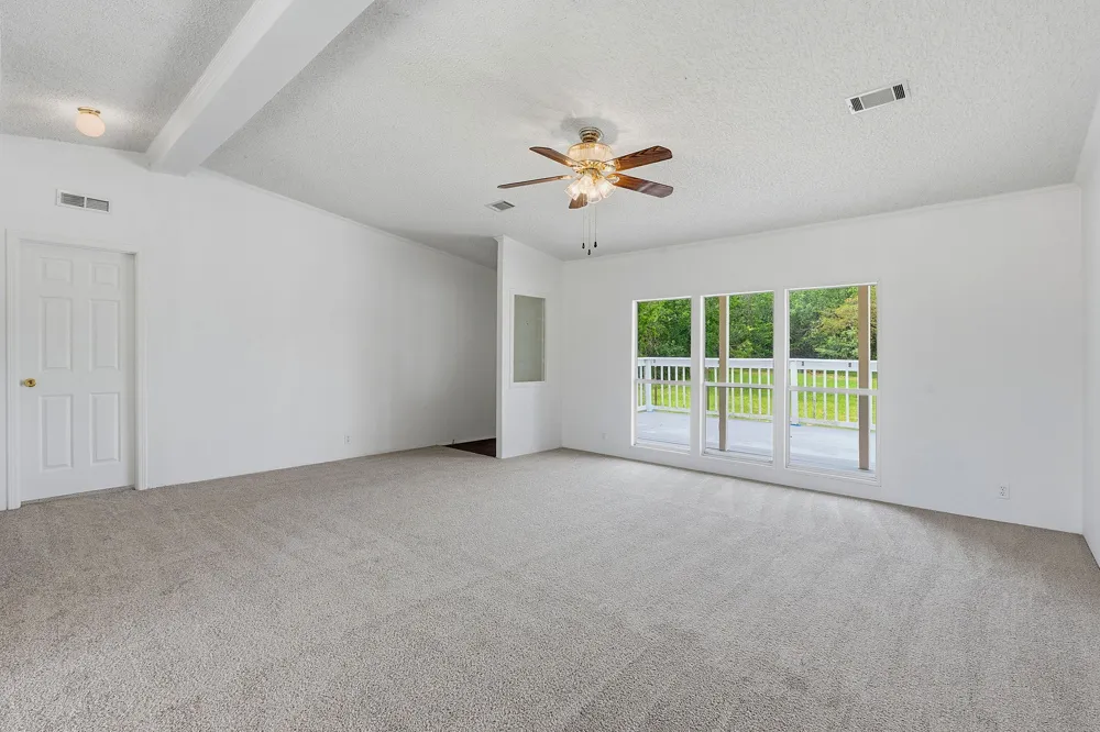 285 Hilltop Drive Dale, TX 78616