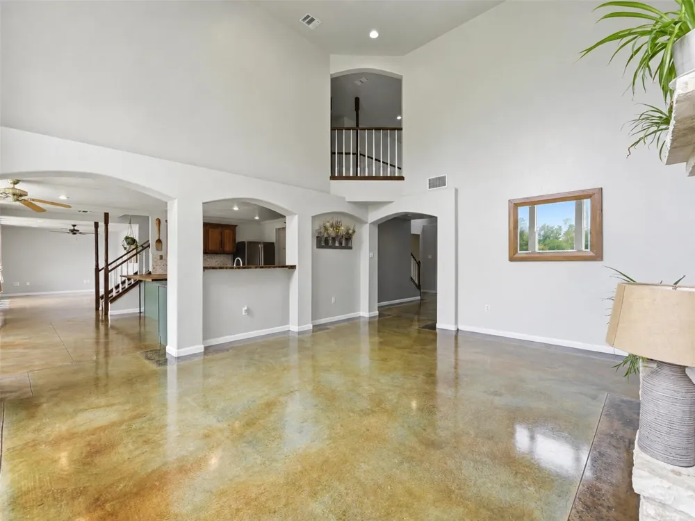 1208 Odaniel School Road Seguin, TX 78155