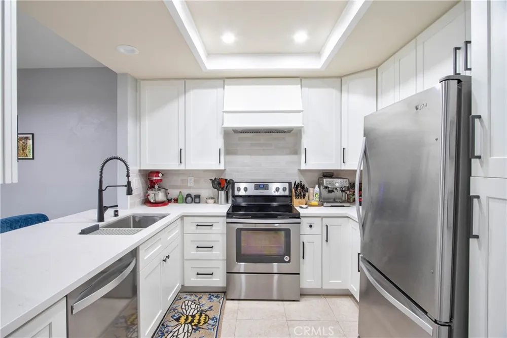 926 Lupine Hills Drive #15 Vista, CA 92081