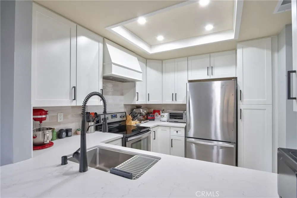 926 Lupine Hills Drive #15 Vista, CA 92081