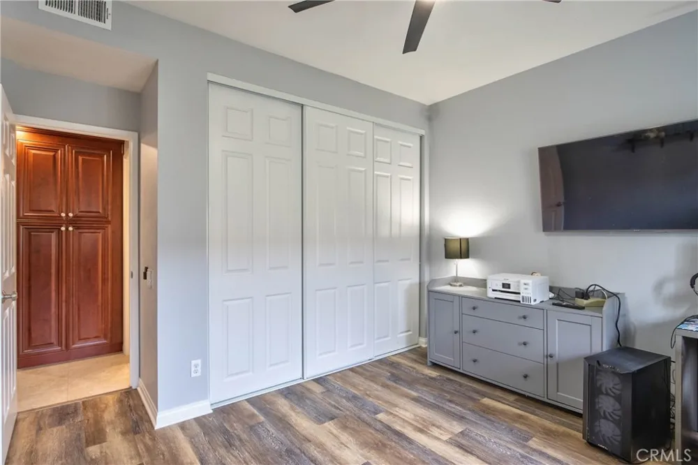 926 Lupine Hills Drive #15 Vista, CA 92081