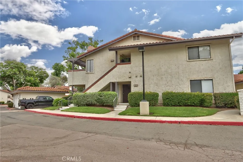 926 Lupine Hills Drive #15 Vista, CA 92081
