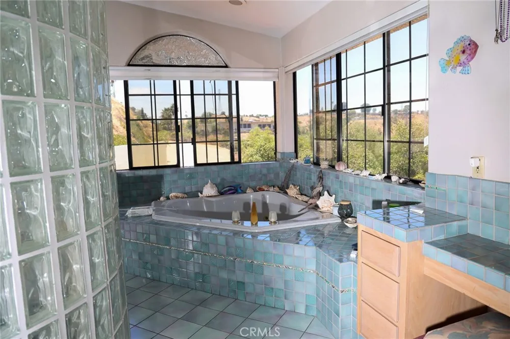 1815 Hilltop Colton, CA 92324