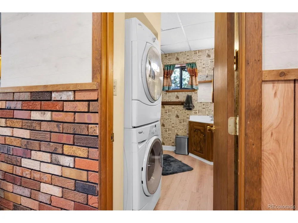 215 S Valley Drive Lake George, CO 80827
