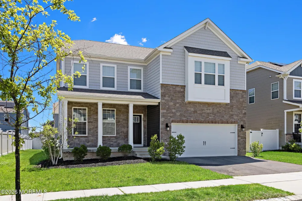 22 Corliss Way Manahawkin, NJ 08050
