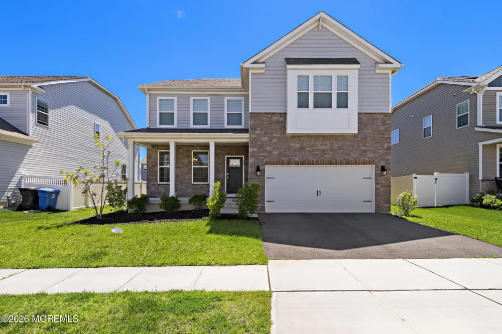 22 Corliss Way Manahawkin, NJ 08050