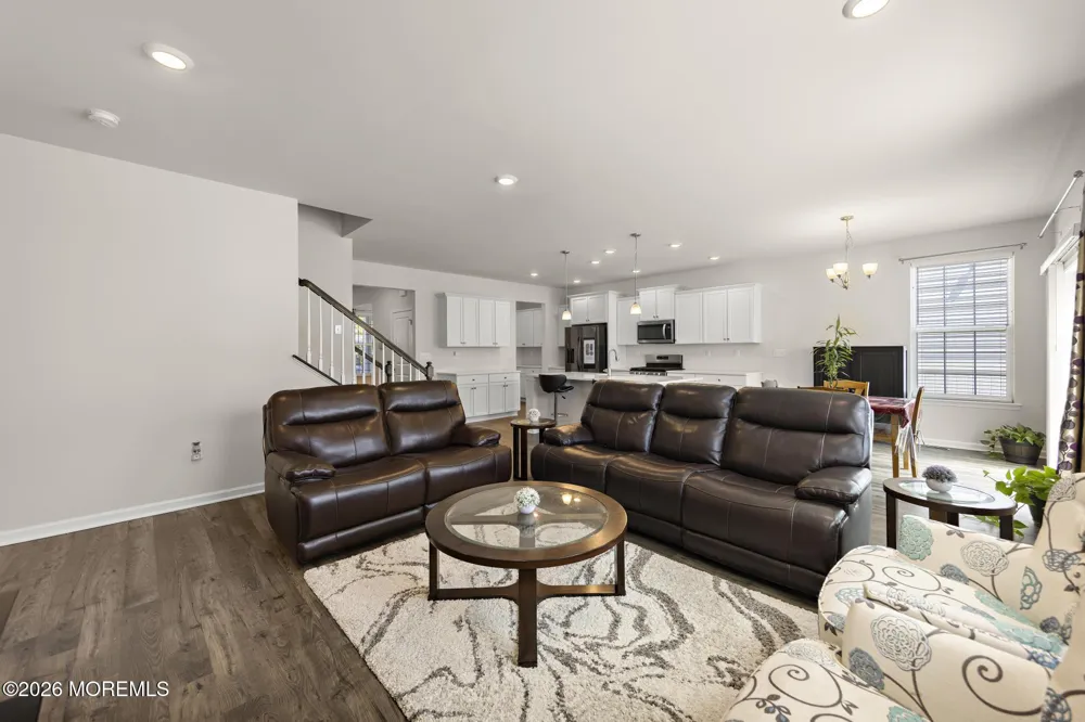22 Corliss Way Manahawkin, NJ 08050