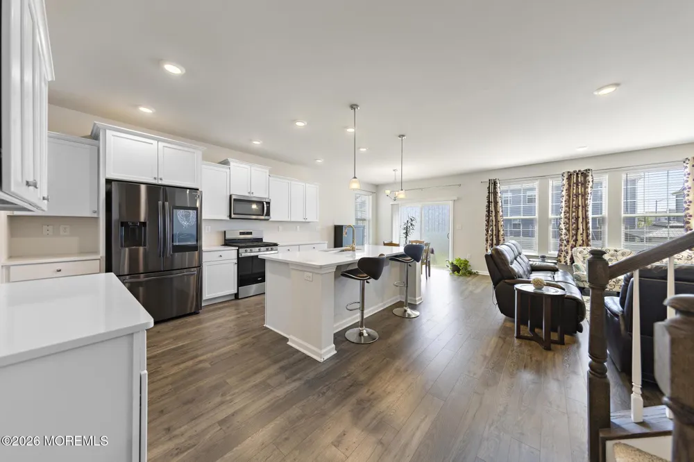 22 Corliss Way Manahawkin, NJ 08050