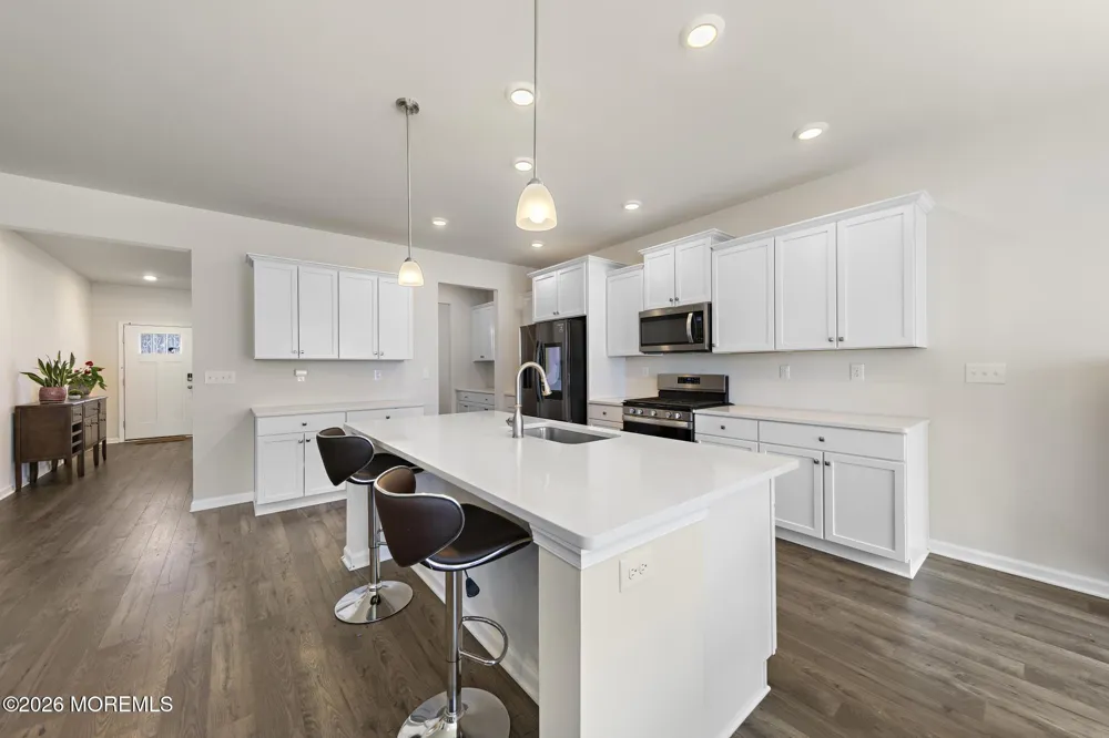22 Corliss Way Manahawkin, NJ 08050