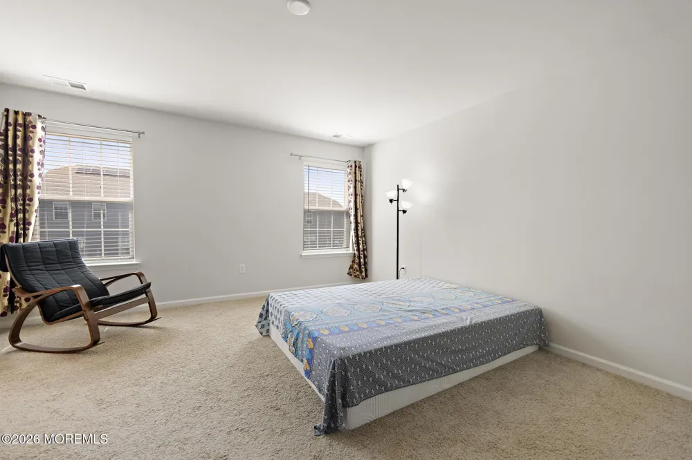 22 Corliss Way Manahawkin, NJ 08050