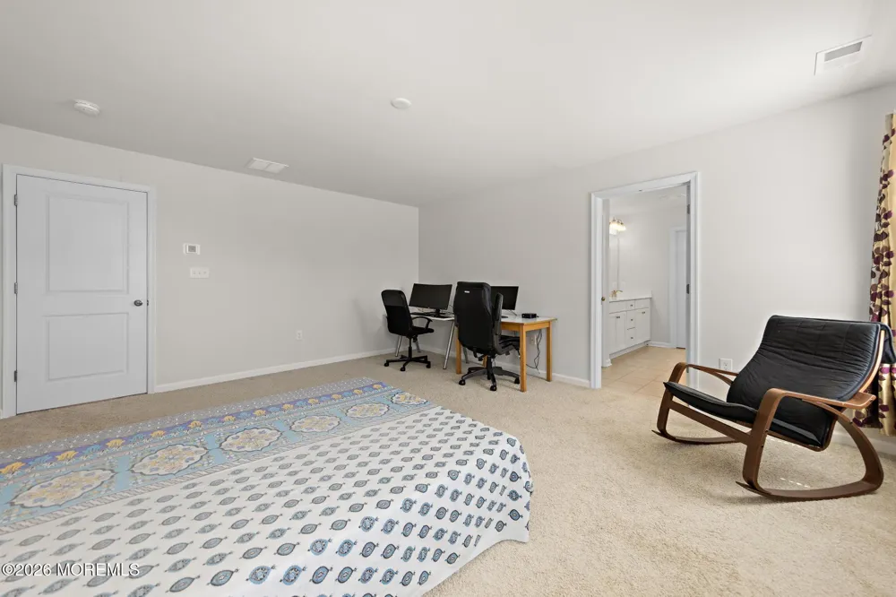 22 Corliss Way Manahawkin, NJ 08050