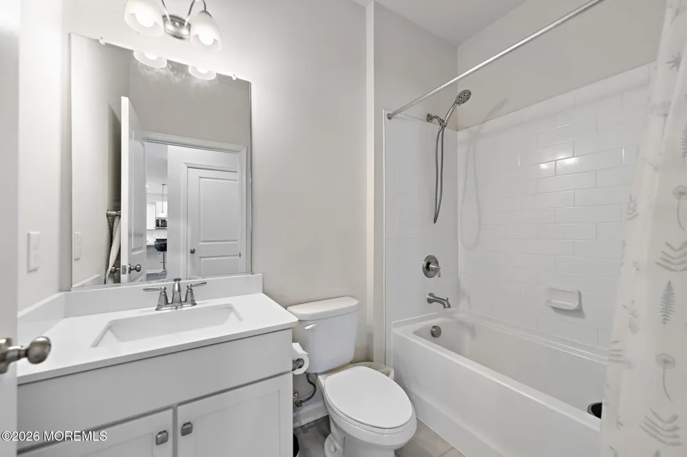 22 Corliss Way Manahawkin, NJ 08050