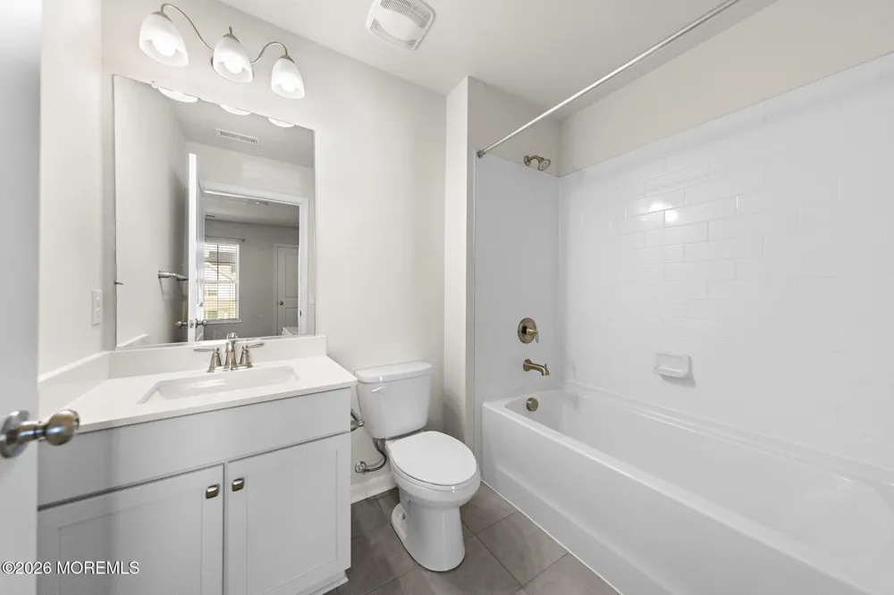 22 Corliss Way Manahawkin, NJ 08050