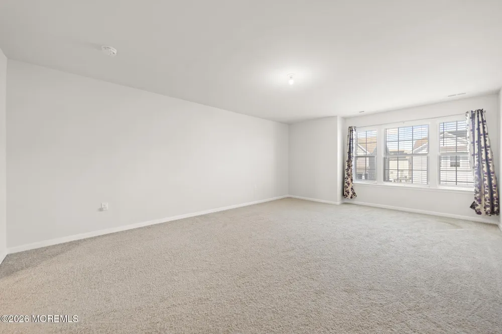 22 Corliss Way Manahawkin, NJ 08050