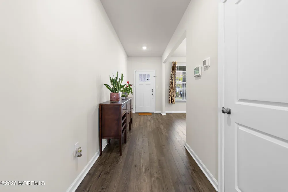 22 Corliss Way Manahawkin, NJ 08050
