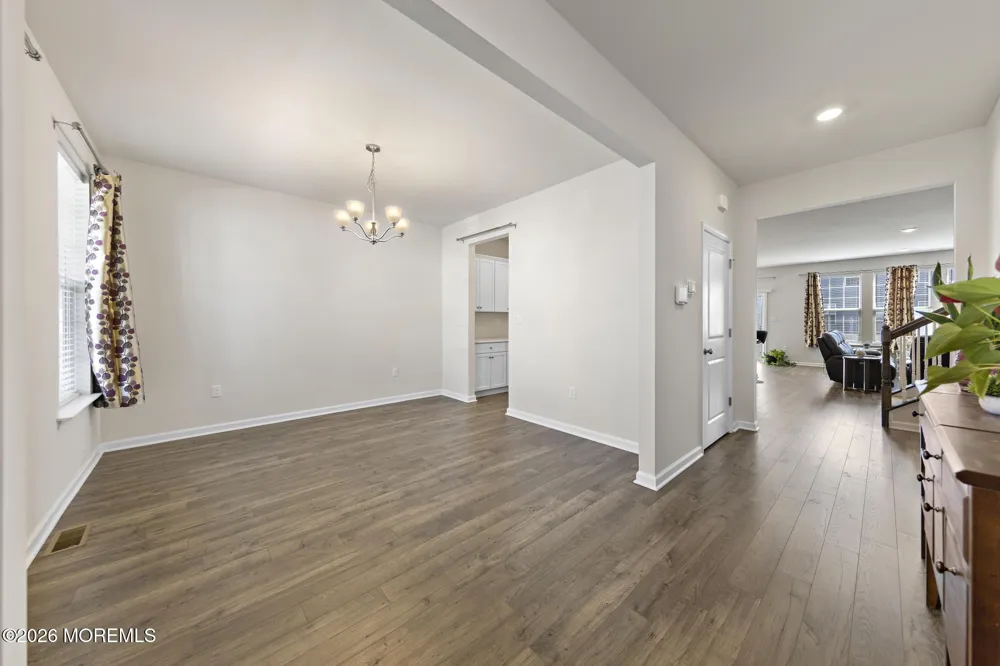 22 Corliss Way Manahawkin, NJ 08050