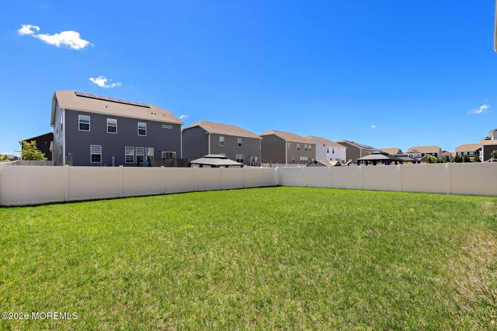 22 Corliss Way Manahawkin, NJ 08050