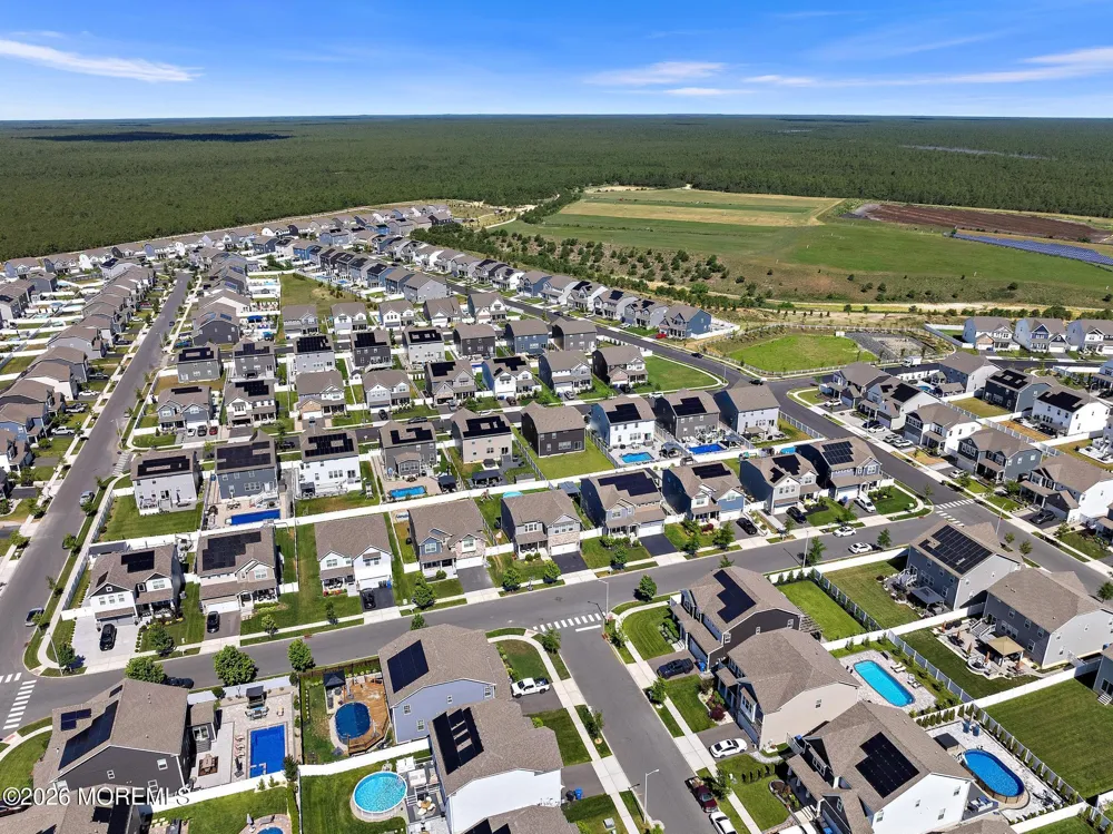 22 Corliss Way Manahawkin, NJ 08050