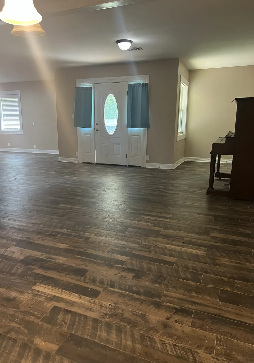 204 Rockdale Street Lexington, TX 78947