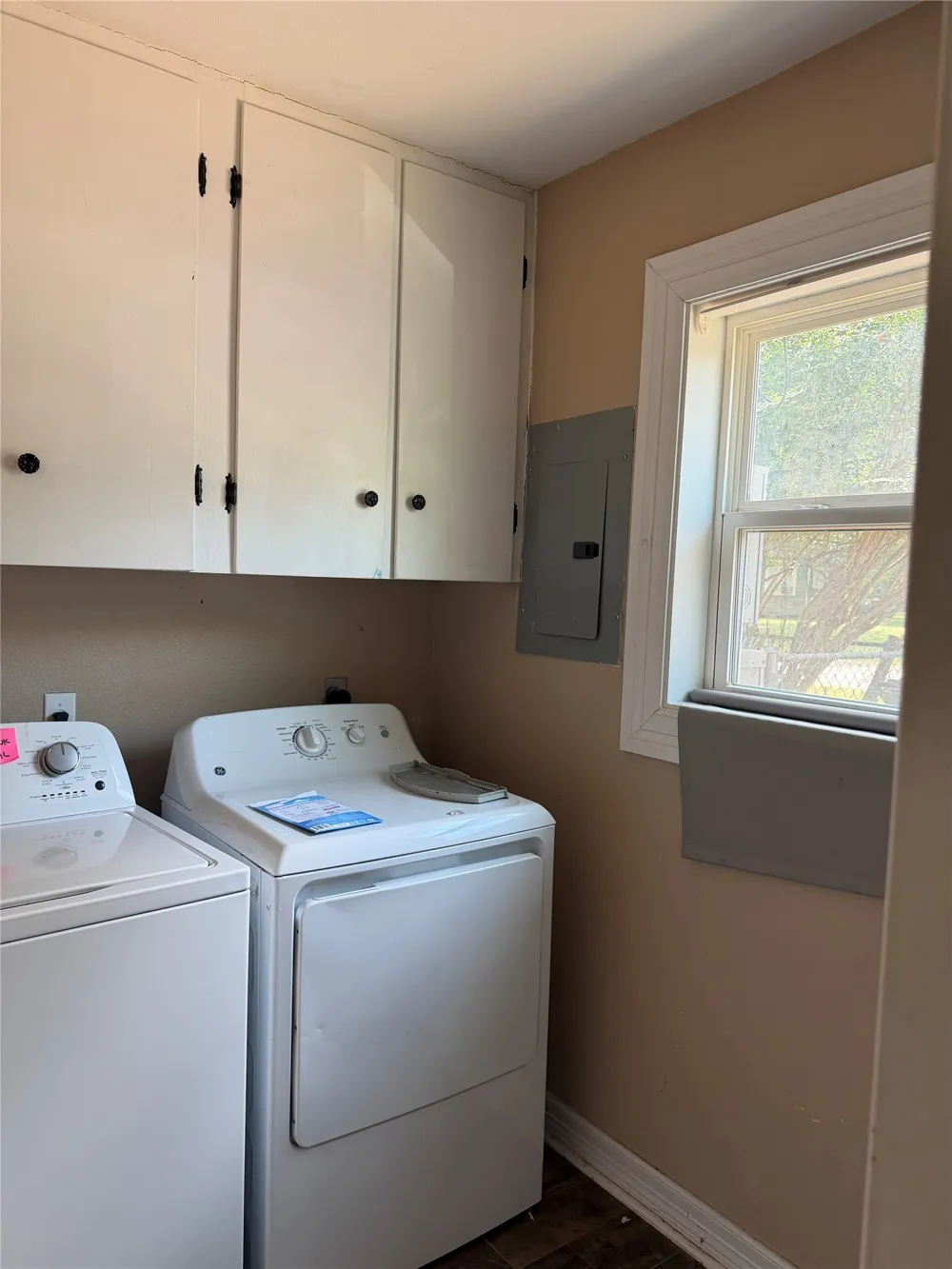204 Rockdale Street Lexington, TX 78947
