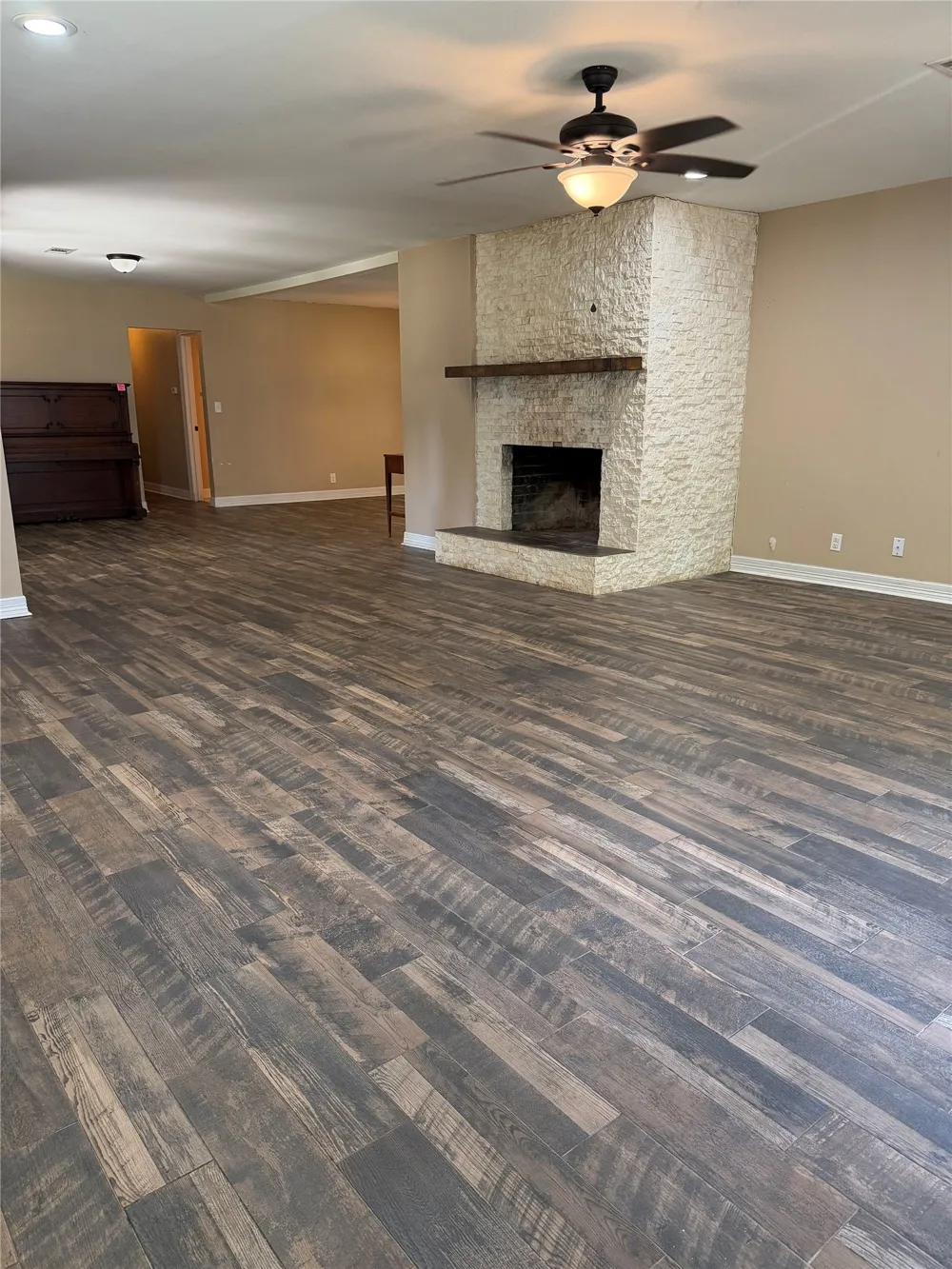 204 Rockdale Street Lexington, TX 78947