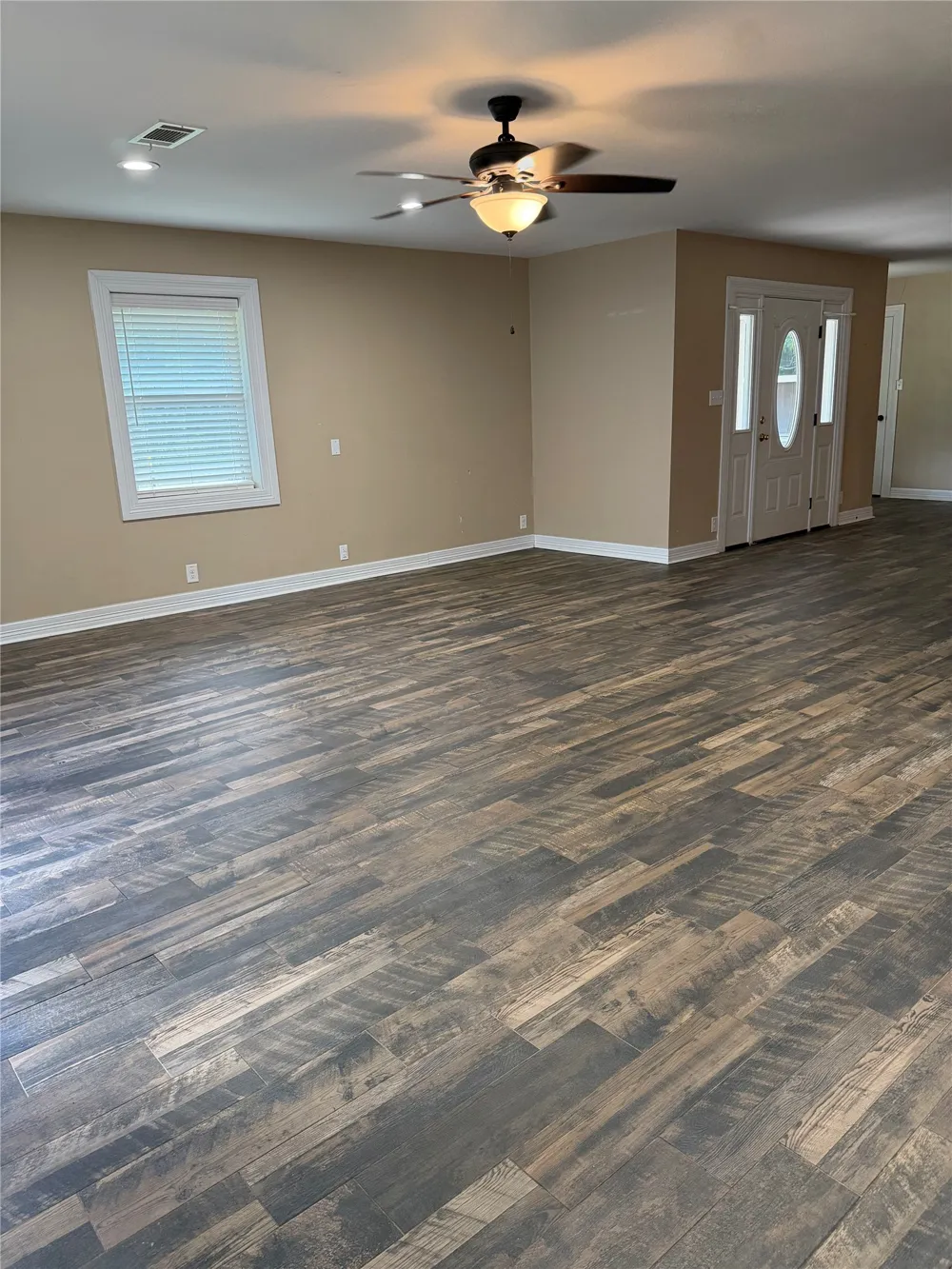 204 Rockdale Street Lexington, TX 78947