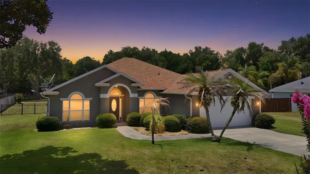 36723 SUNDANCE DRIVE Grand Island, FL 32735