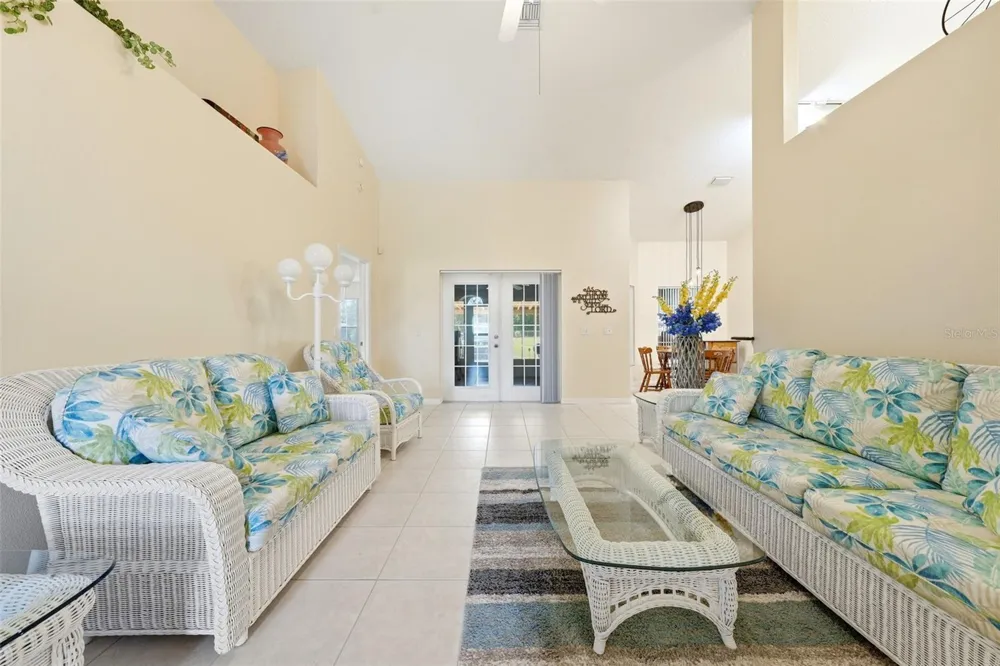 36723 SUNDANCE DRIVE Grand Island, FL 32735