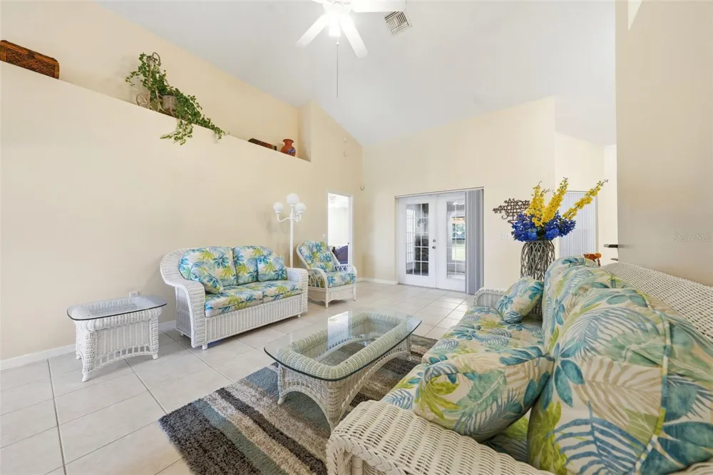 36723 SUNDANCE DRIVE Grand Island, FL 32735