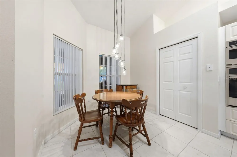 36723 SUNDANCE DRIVE Grand Island, FL 32735