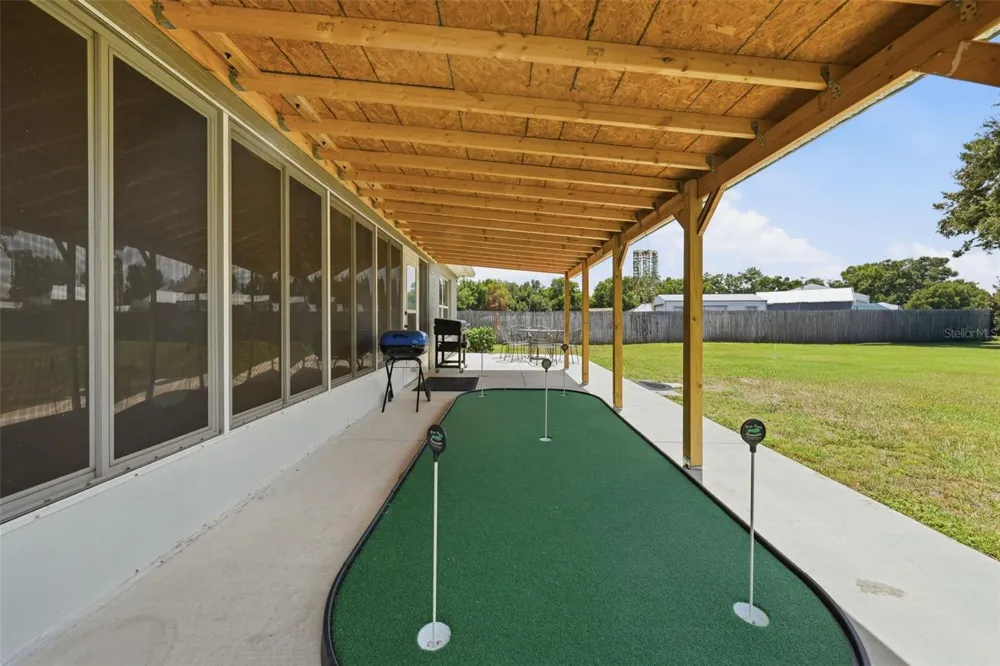 36723 SUNDANCE DRIVE Grand Island, FL 32735