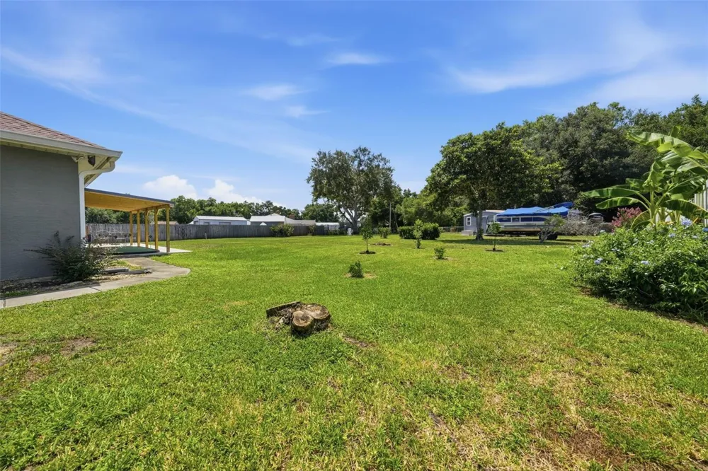 36723 SUNDANCE DRIVE Grand Island, FL 32735