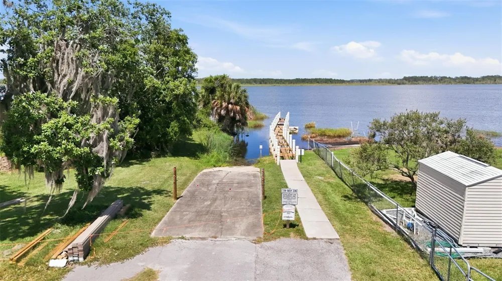 36723 SUNDANCE DRIVE Grand Island, FL 32735