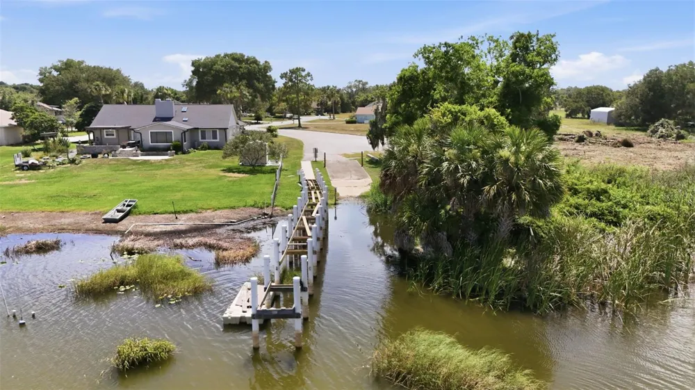 36723 SUNDANCE DRIVE Grand Island, FL 32735