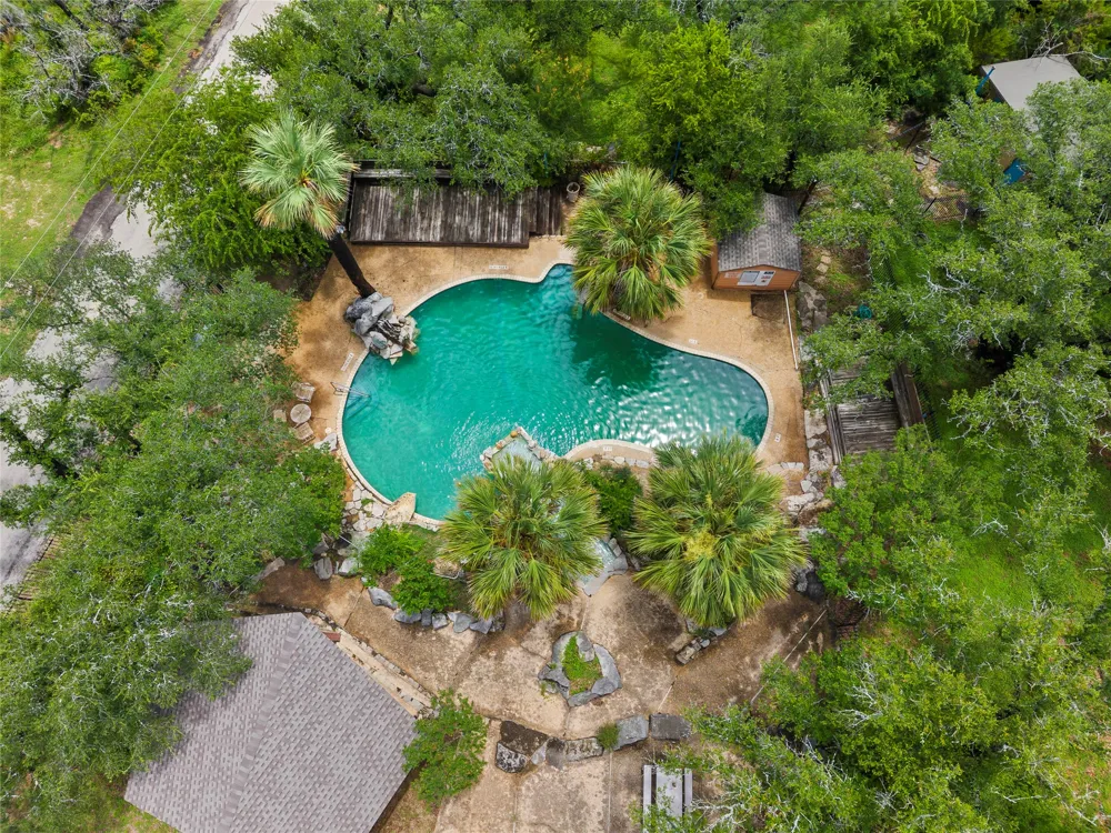 503 Chantilly Lane Spicewood, TX 78669