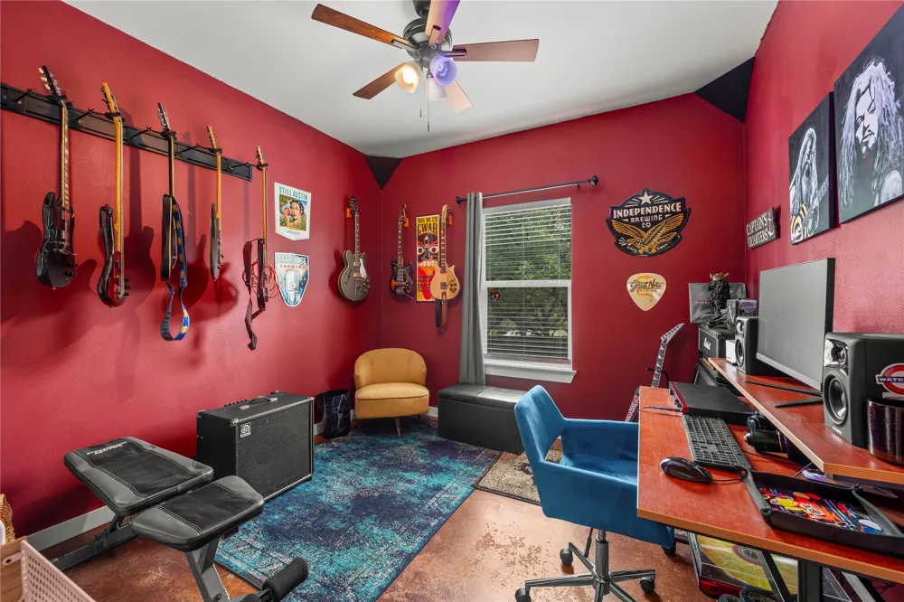 503 Chantilly Lane Spicewood, TX 78669
