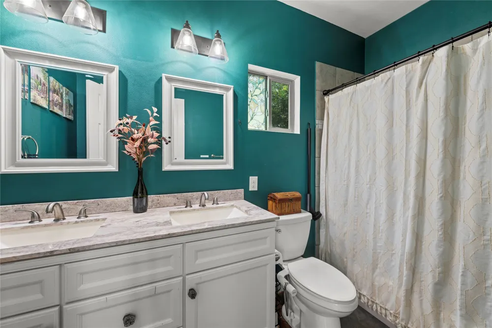 503 Chantilly Lane Spicewood, TX 78669