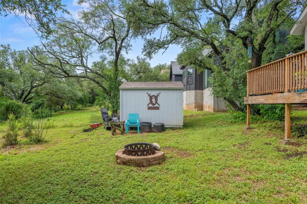 503 Chantilly Lane Spicewood, TX 78669