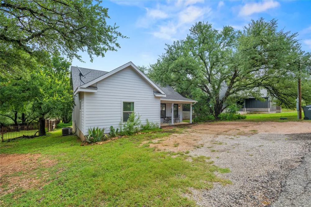 503 Chantilly Lane Spicewood, TX 78669