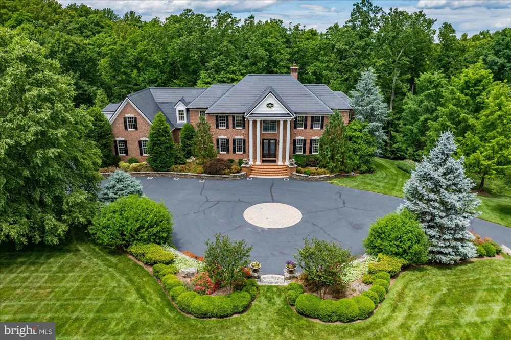 21750 LAUREL WOOD Leesburg, VA 20175